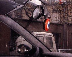 cocarde sur rétroviseur modifié